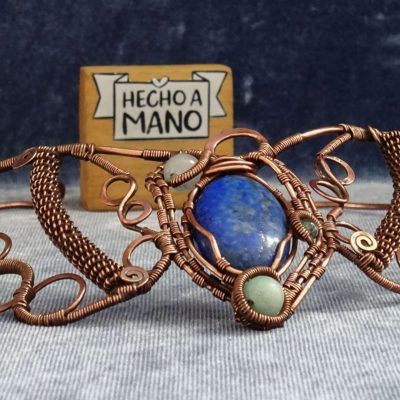 Gargantilla con lapislázuli natural