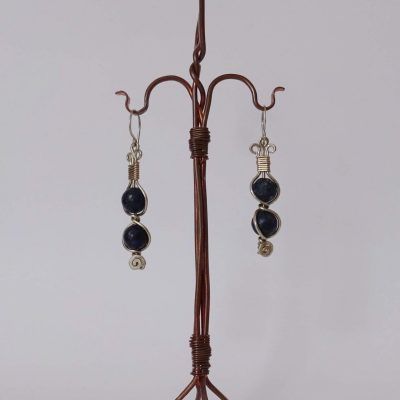 Pendientes precolombinos artesanales plateados con lapislázuli