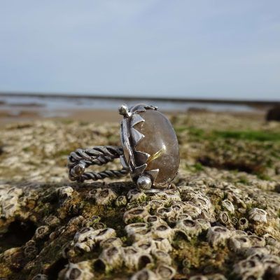 Anillo de plata con cuarzo rutilado