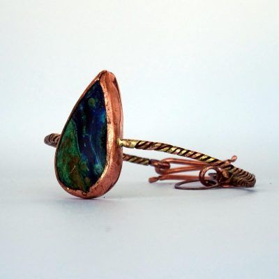 Brazalete de cobre con azurita