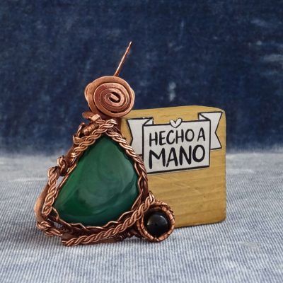 Colgante de cobre con malaquita