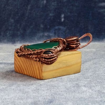 Colgante de cobre con malaquita