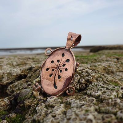 Colgante de cobre con azurita