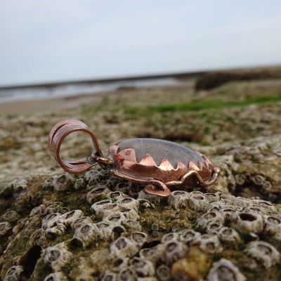 Colgante de cobre con cuarzo