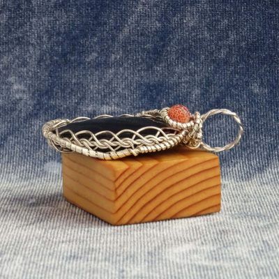 Colgante con obsidiana y plata