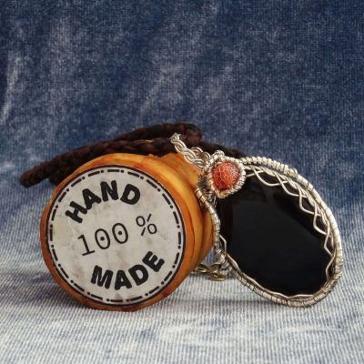 Colgante con obsidiana y plata